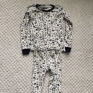 Burt’s bees organic pj size 7